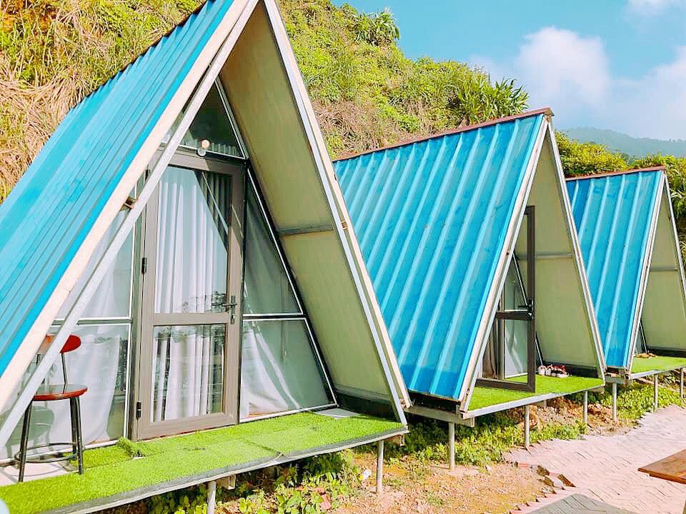 Mặt tiền nhà chữ A 90s homestay